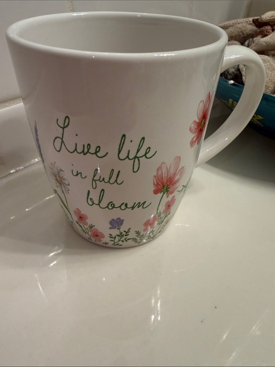 Royal Norfolk Other - White Floral 'Live Life in Full Bloom' Ceramic Mug